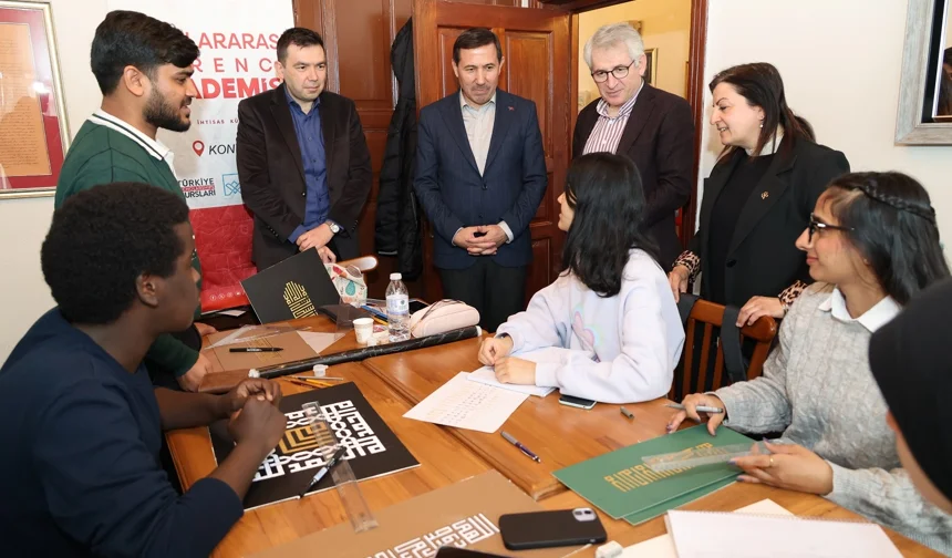 Konya Karatay'da 48 ülkeden öğrenciler sanatla buluştu