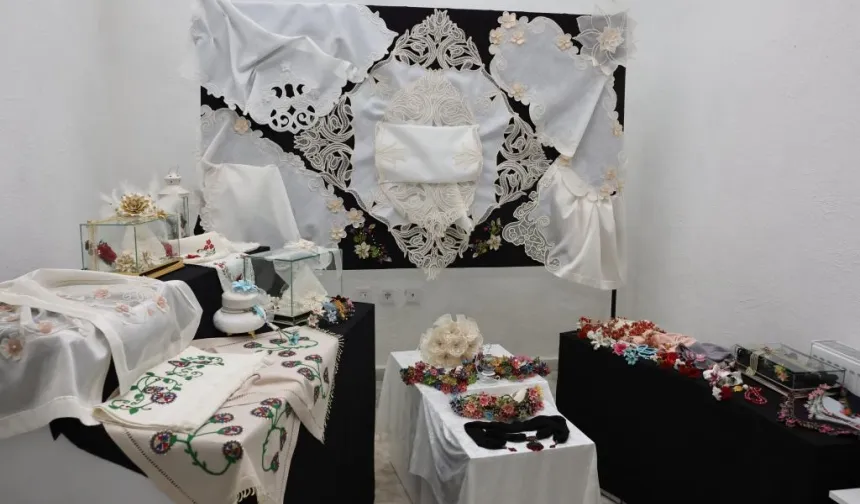 Kütahya'da el sanatları kursiyerlerinden yıl sonu sergisi