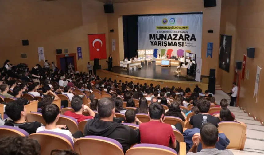 Ordu'da Münazara Şampiyonu Kabadüz ÇPL oldu