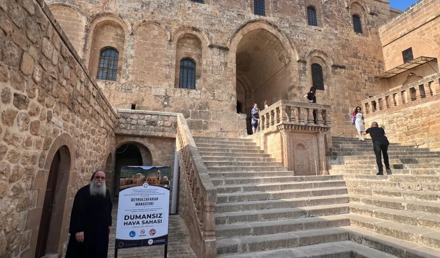 Tarihi manastırda radikal karar: Artık duman yok