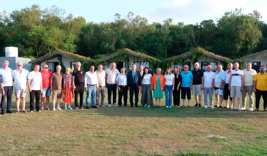 İzmitli mahalle muhtarları Sarısu Gençlik Kampı'nda ağırlandı