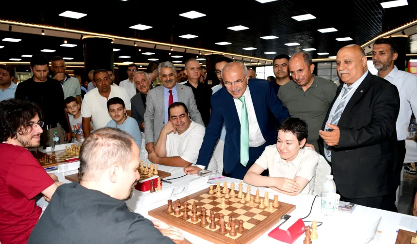 Malatya'da Altın Kayısı Satranç Turnuvası başladı