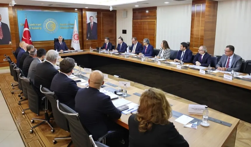 Türkiye'nin hizmet ihracatı 122,6 milyar dolarla rekor kırdı