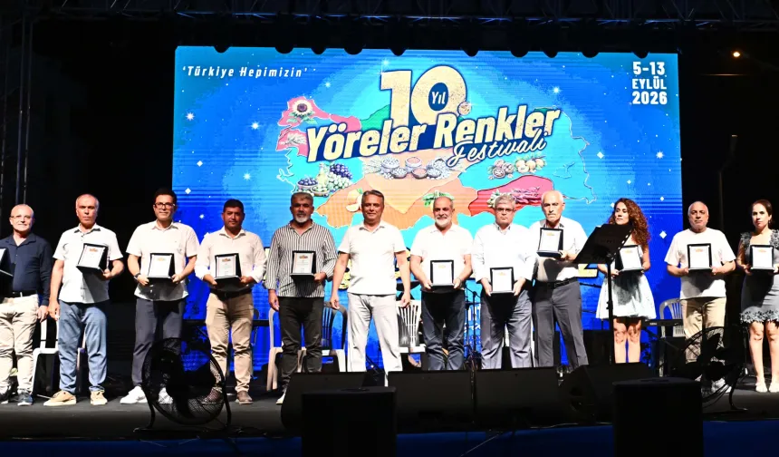 Antalya'da Yöreler Renkler Festivali'nde Güneydoğu Anadolu Gecesi