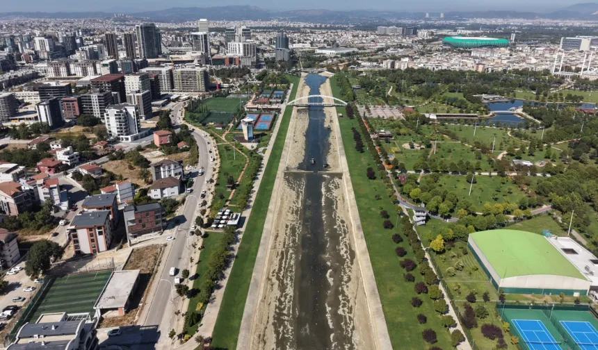 Büyükşehir'den dere temizliği mesaisi