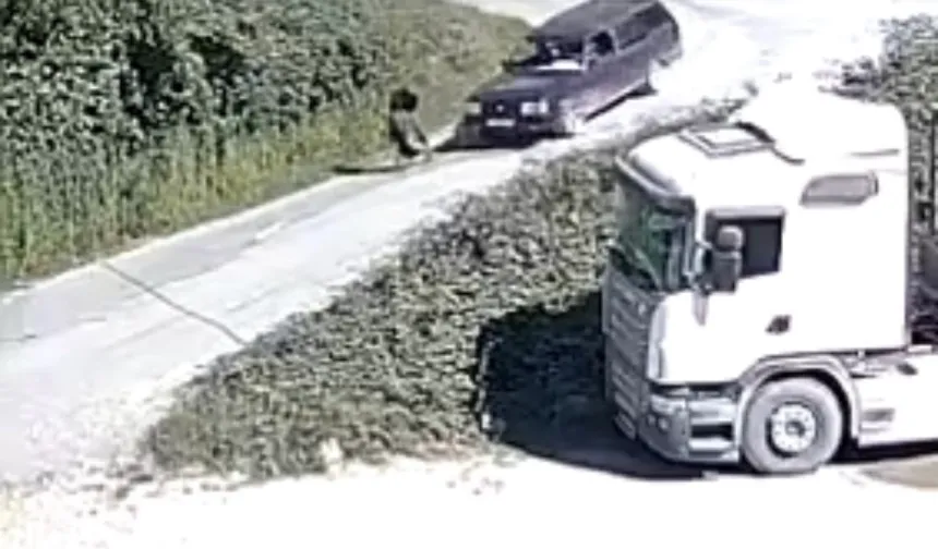 Düzce Yığılca'da otomobilin çarptığı kadın yere savruldu