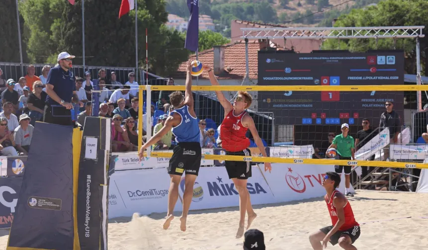 İzmir Foça'da yarı finalistler belli oldu