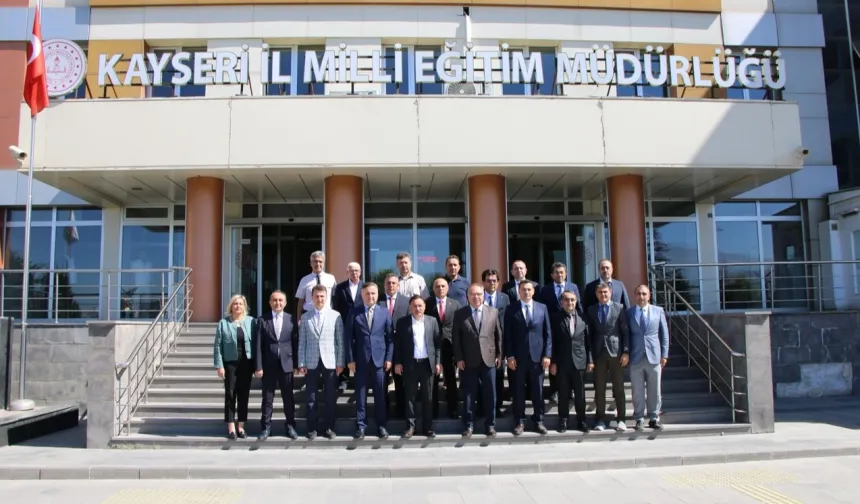 Kayseri Valisi'nden İl Milli Eğitim'e ziyaret