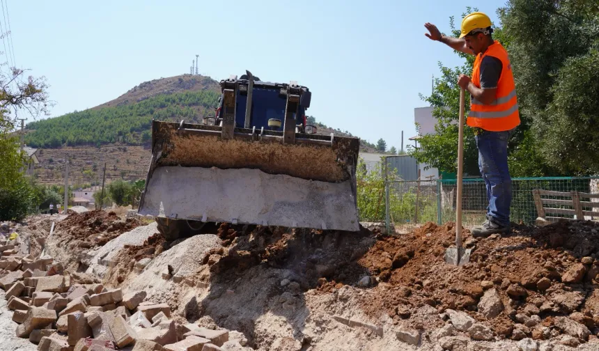 Marmaris Yeşilova'nın içme suyu şebekesi genişletiliyor