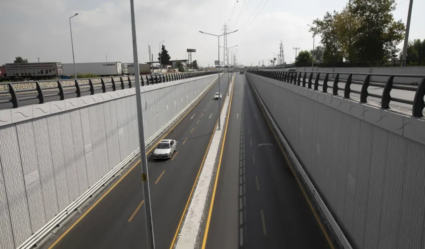 Mersin'de Hal Katlı Kavşağı esnaftan tam not aldı