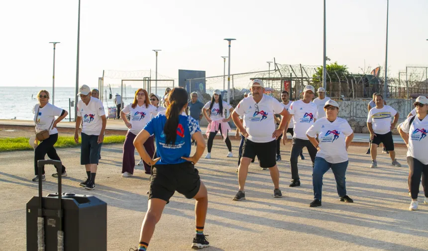 Mersin'de muhtarlarla sabah sporu