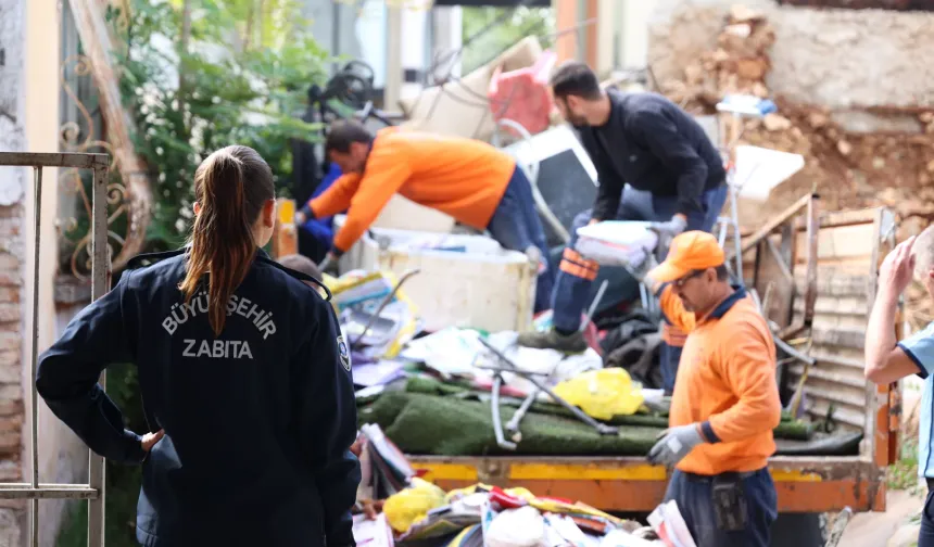 Antalya Balbey'de hurda ve atık operasyonu