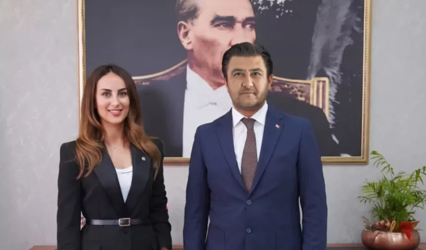 Bodrum Belediye Meclis Üyesi Asuman Gülsoy AK Parti'ye geçti