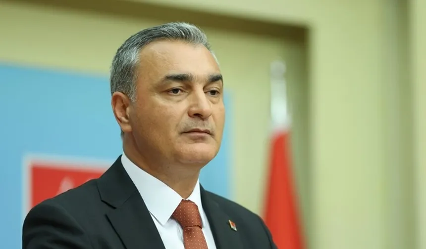 CHP'li Sarı'dan Özmen'in gözaltına alınmasına tepki: Kişiye göre hukuk olmaz