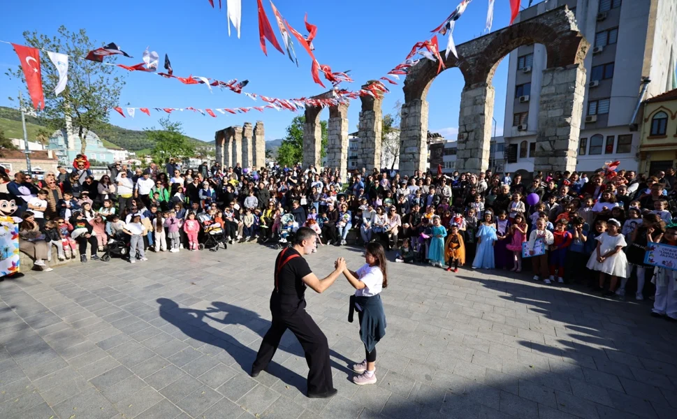 Efes Selçuk'ta Çocuk ve Gençlik Tiyatroları Festivali heyecanı