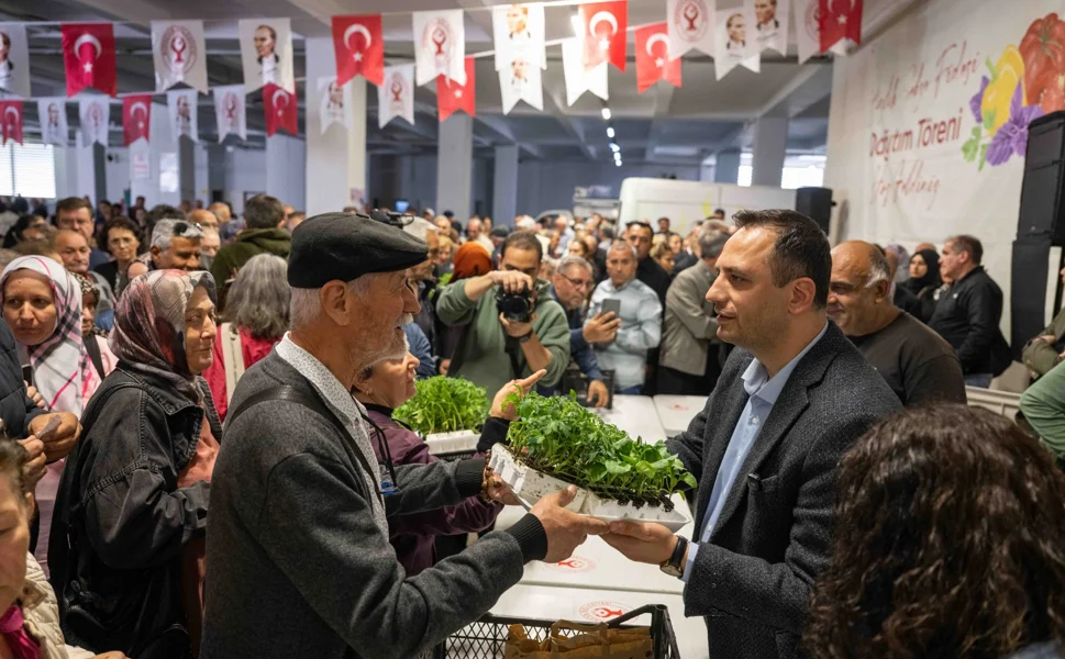 İzmir Bornova'da toprağa can, üreticiye destek