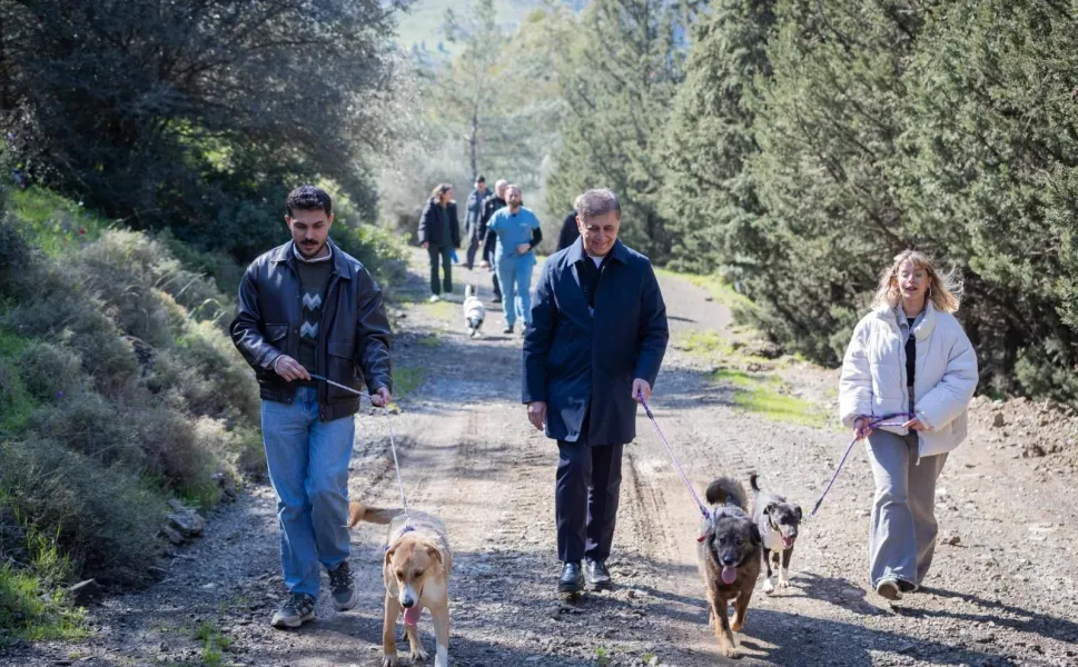İzmir Büyükşehir'den 4 Nisan'da 'Satın Alma, Sahiplen' çağrısı