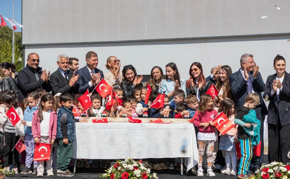 İzmir Güzelbahçe'de Onur Günay Eğitim Kampüsü Yerleşkesi'ne temel