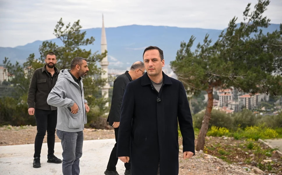 İzmir'de Başkan Eşki'den İZYUVA sakinlerine çifte müjde