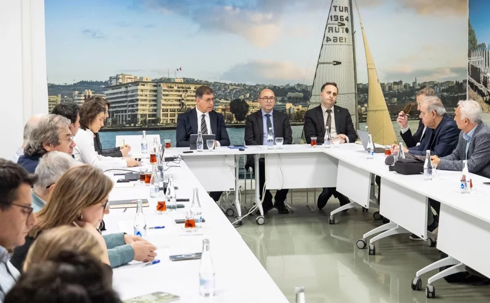 İzmir'in 8 bin 500 yıllık hazinesi masaya yatırıldı