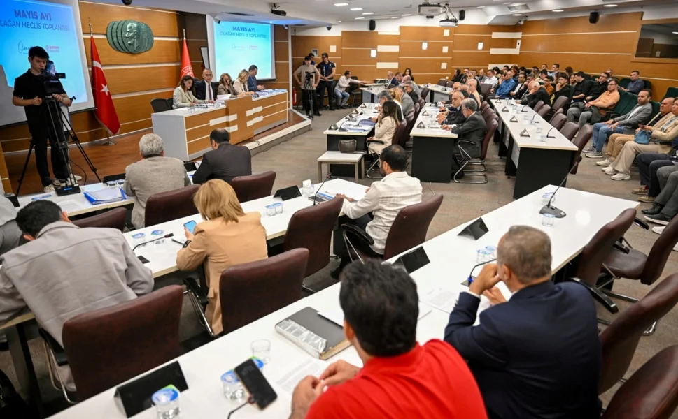 Bornova'da 2025 kesin hesabına meclis onayı