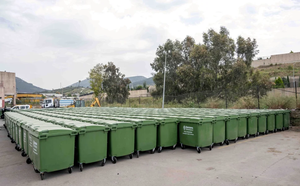 Bornova'ya 325 yeni çöp konteyneri