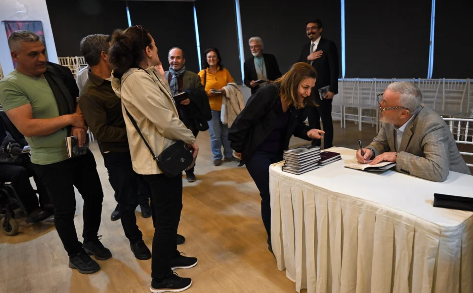 İzmir Bornova'da şiir ve hakikat buluşması