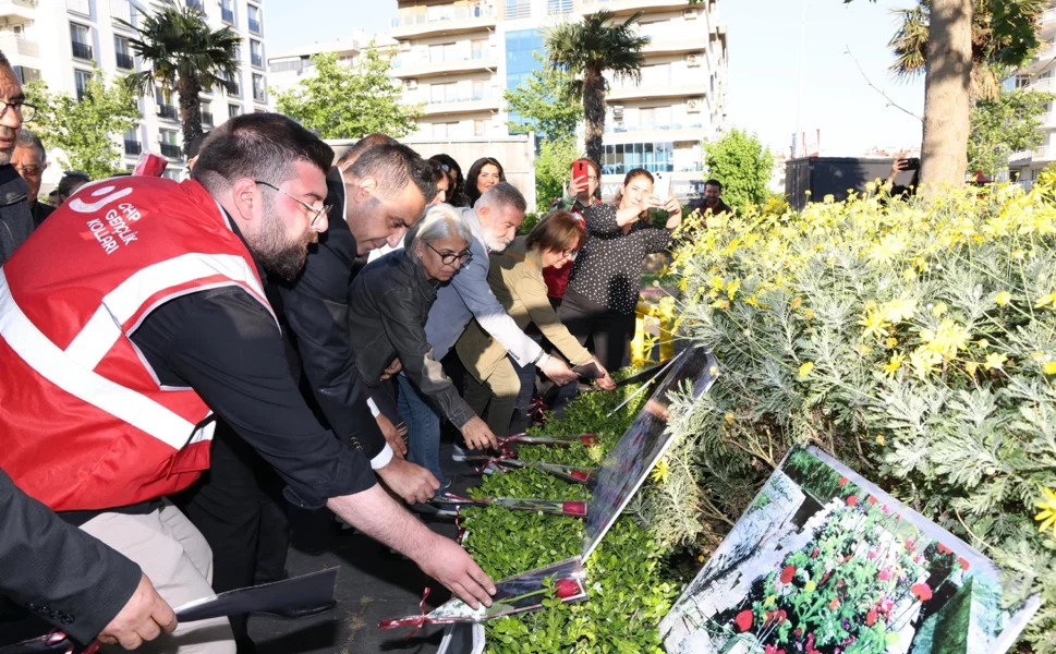 Üç fidan İzmir Çiğli'de anıldı
