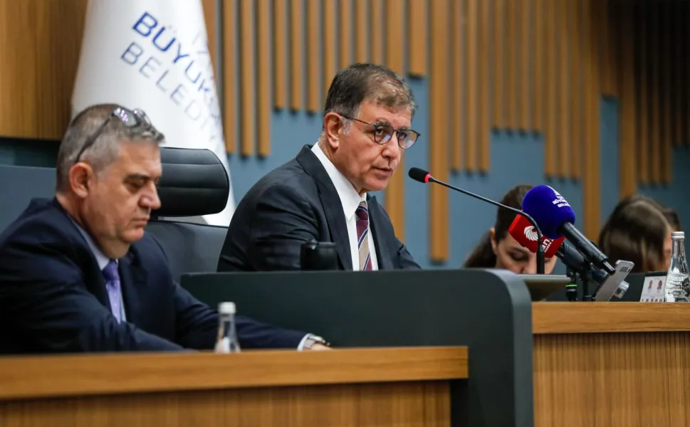 Başkan Tugay: Çöpün siyaseti olmaz
