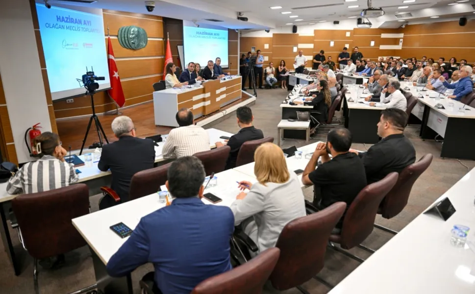 İzmir Bornova'da altyapı hizmetleri ve uluslararası iş birlikleri güçleniyor