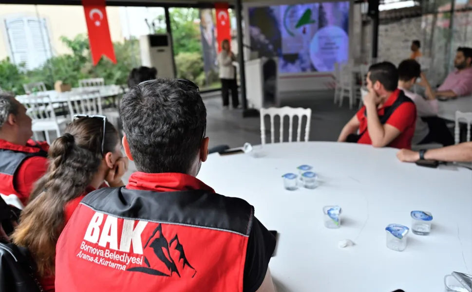 İzmir Bornova'da orman yangınlarının çözüm yolları masaya yatırıldı