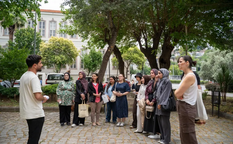 Tarık Dursun K.'nin izinde İzmir turu