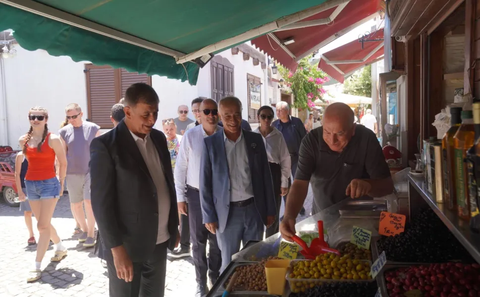İzmir'de Seferihisar'a hizmet ve yatırım vurgusu
