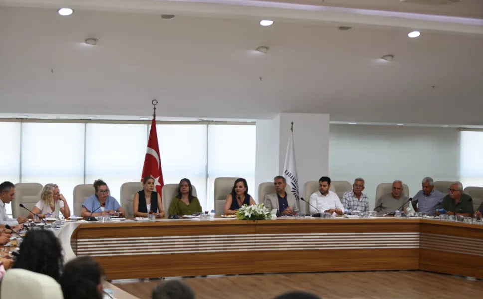 İzmir Karabağlar'da esnafla güç birliği
