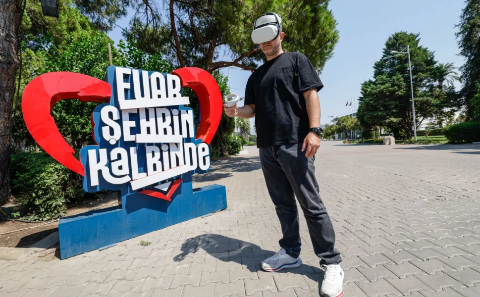 İzmir Kültürpark'a bir de sanal gözlükle bakın