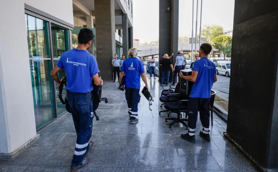 İzmir Otogarı'nda kamu alacakları tahsil ediliyor