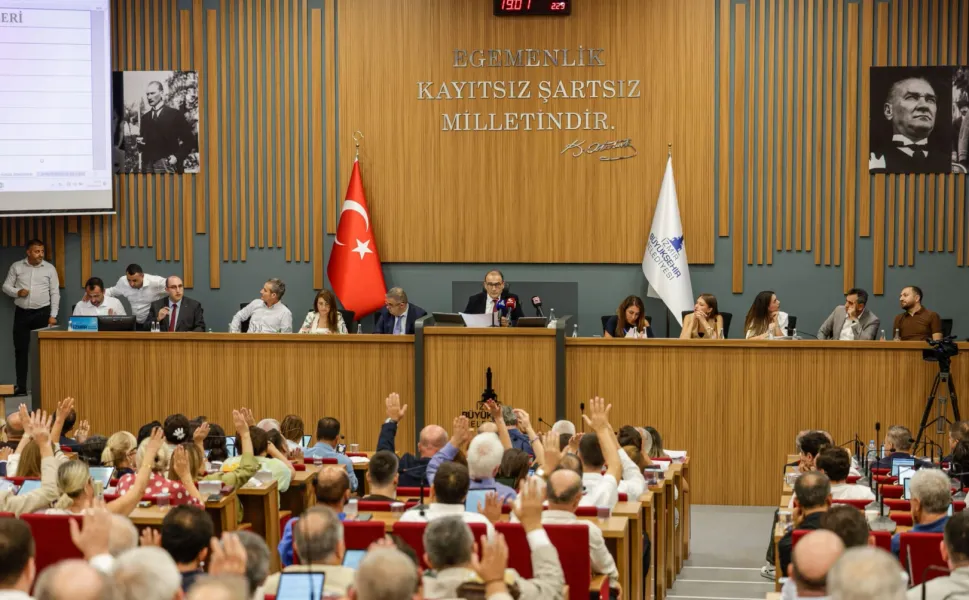 İzmir'de yatırımlar hız kesmiyor