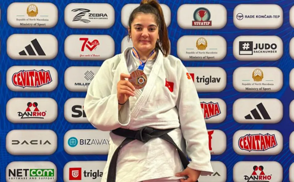 İzmirli Sema Avrupa üçüncüsü