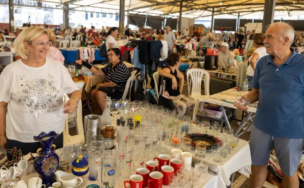 İzmir Büyükşehir'in ikinci el pazarları birinci yılını doldurdu