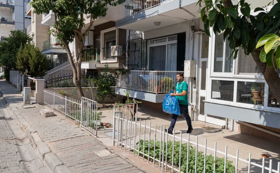 İzmir'de evde dönüşüm 9 ilçeye yayıldı