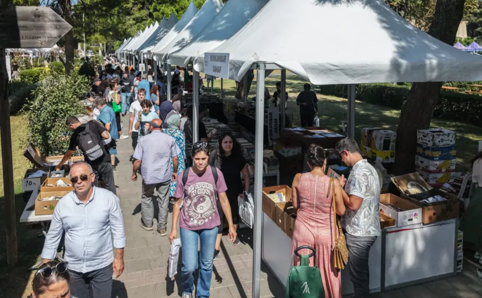 Kültürpark'ta edebiyat şöleni başladı