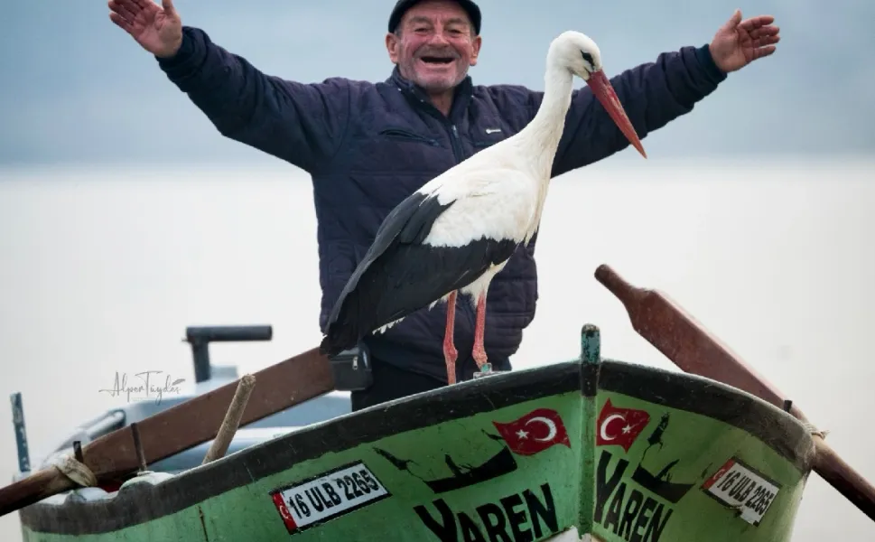 Yaren Leylek ve Adem amcanın dostluğu İzmir Sanat'ta