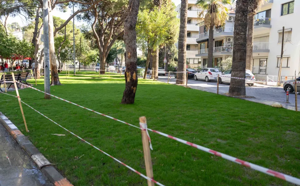 Bornova Büyükpark'ta yeşil doku 'otomatik' olacak