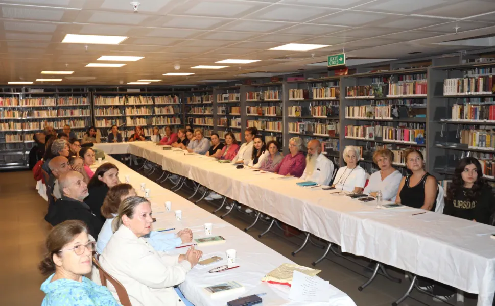 İzmir Efes Selçuk'ta kitap okuma etkinliği