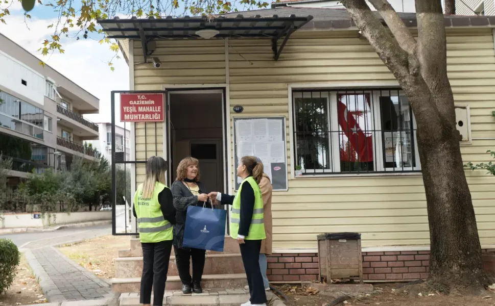 İzmir'de muhtarların günü de emeği de unutulmadı