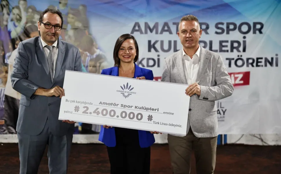 Karabağlar'da amatör spora 2,4 milyon TL destek