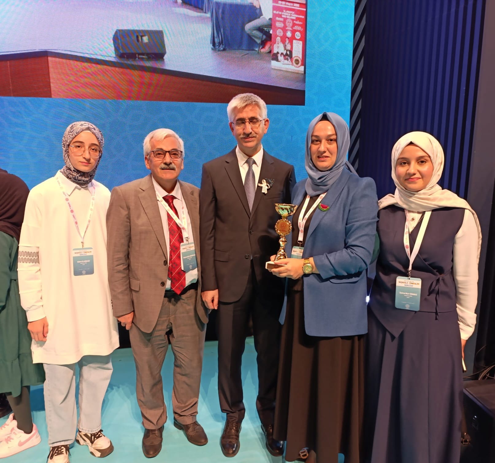 Whatsapp Image 2025 10 17 At 17.45.37-3