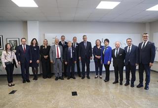 Saglik Bakani Atabay'i Ziyaret Etti 1 123014037 123735426