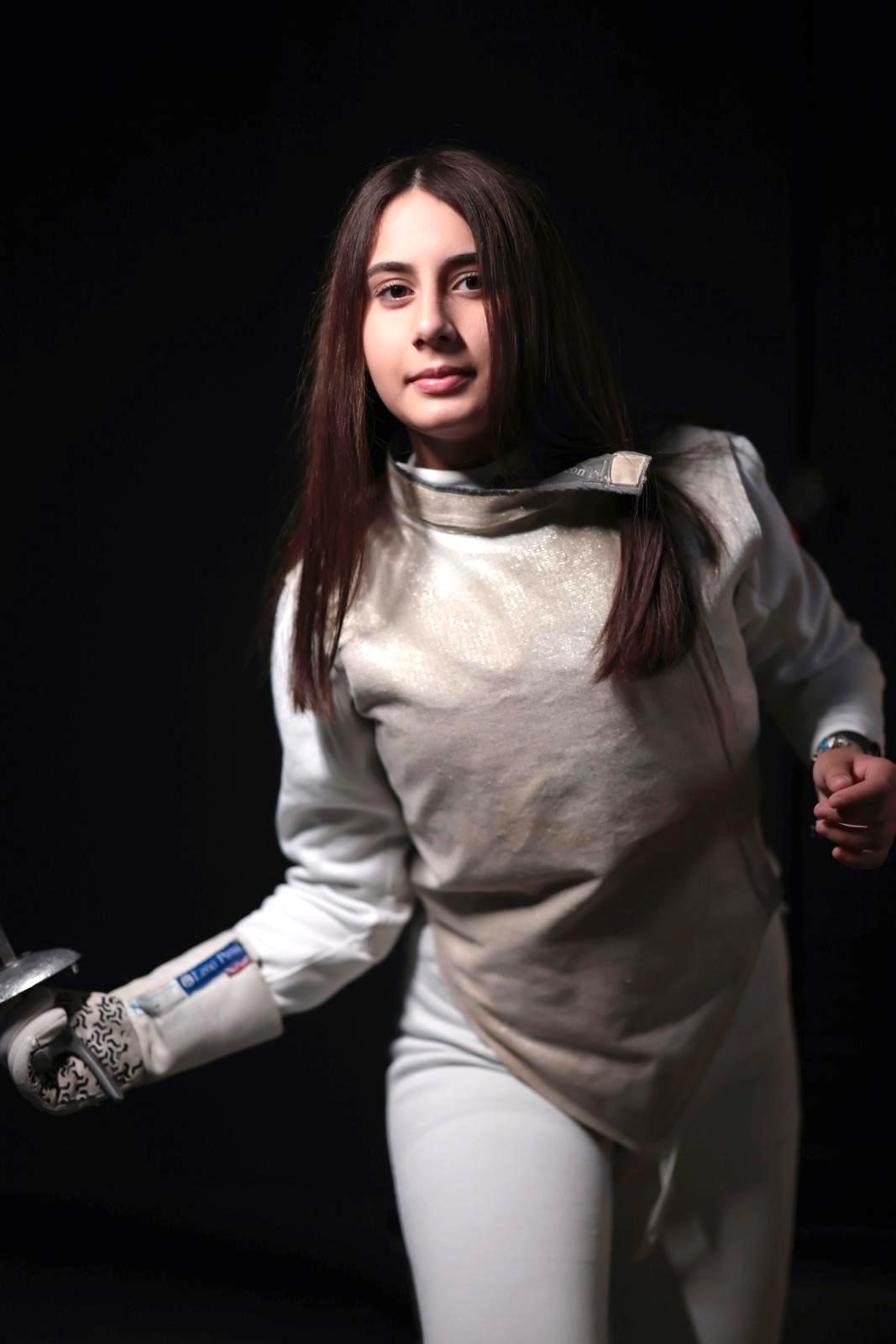 E Y L U L B E D U K 112352870