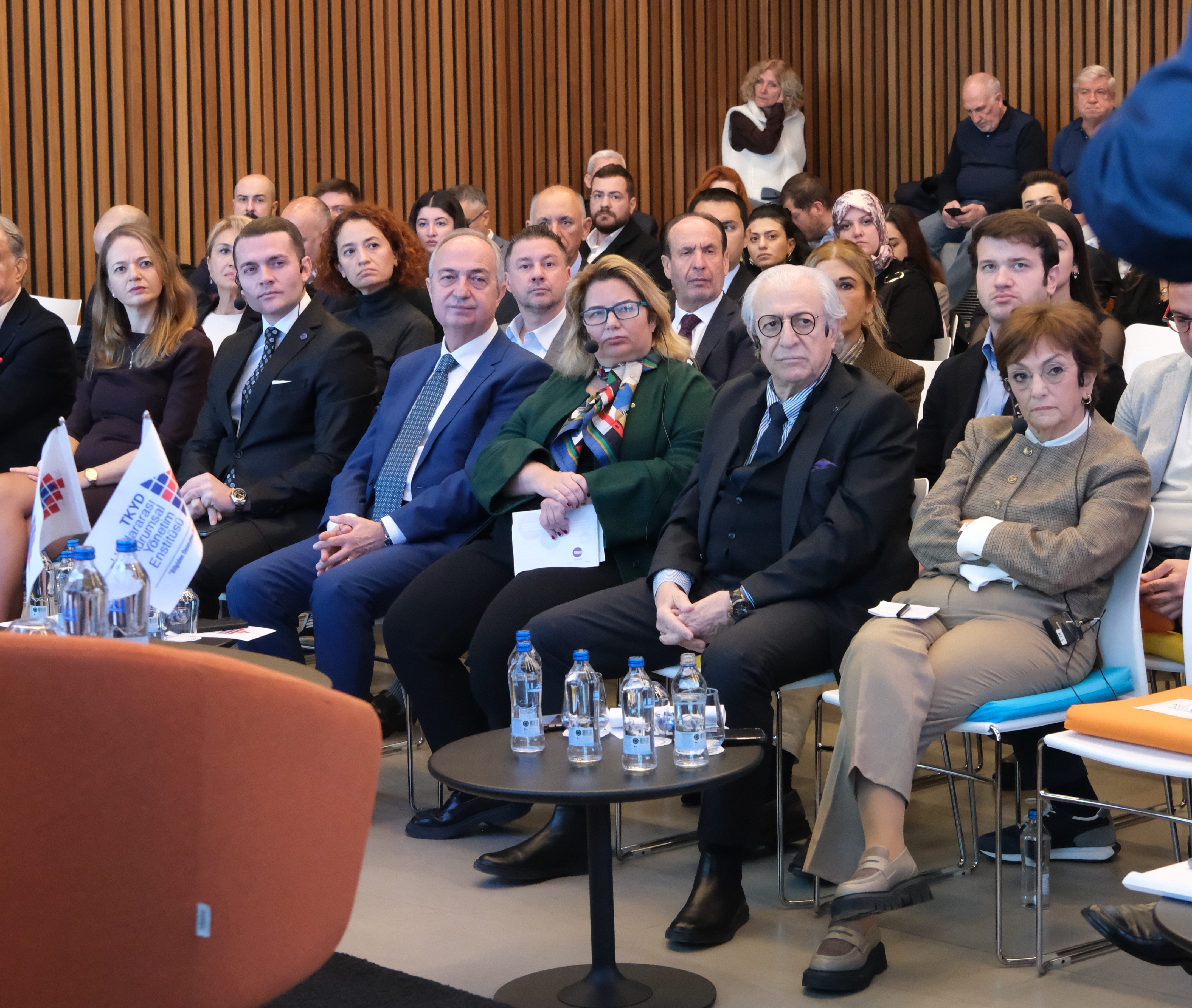 I Z Q Q1067 113514525